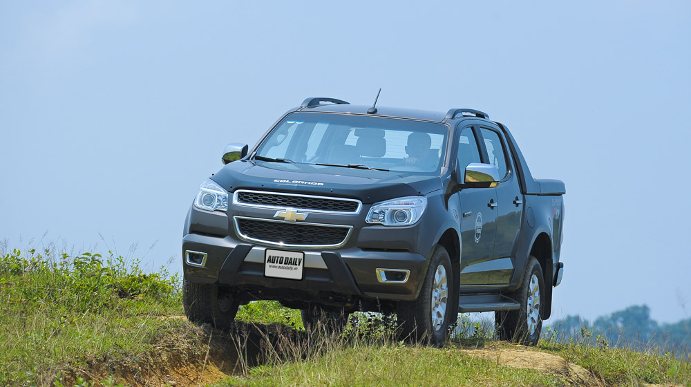 Chevrolet Colorado LTZ 2015: Xe bán tải đúng "chất" Mỹ
